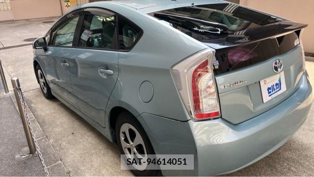 Toyota PRIUS 2012-03 8691306-13
