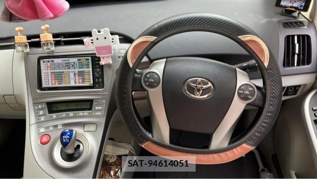 Toyota PRIUS 2012-03 8691306-16