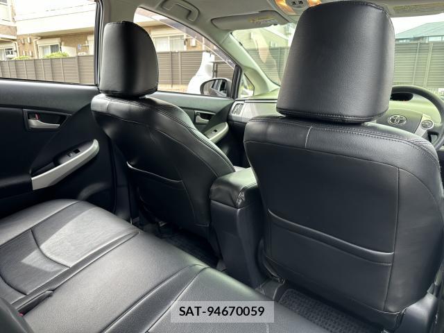 Toyota PRIUS 2013-03 8691479-17