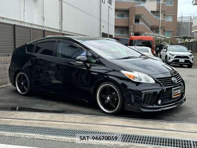Toyota PRIUS 2013-03 8691479-2