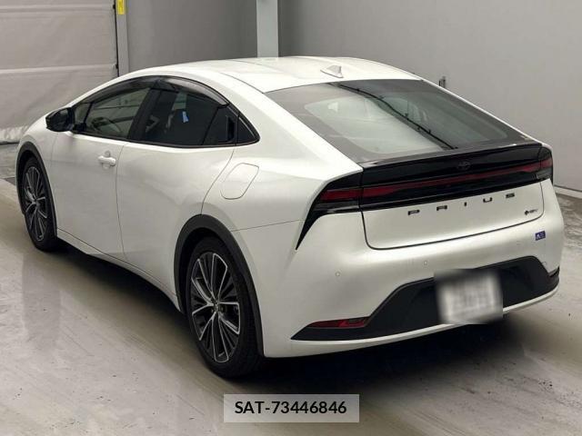 Toyota PRIUS 2023-12 8691526-1