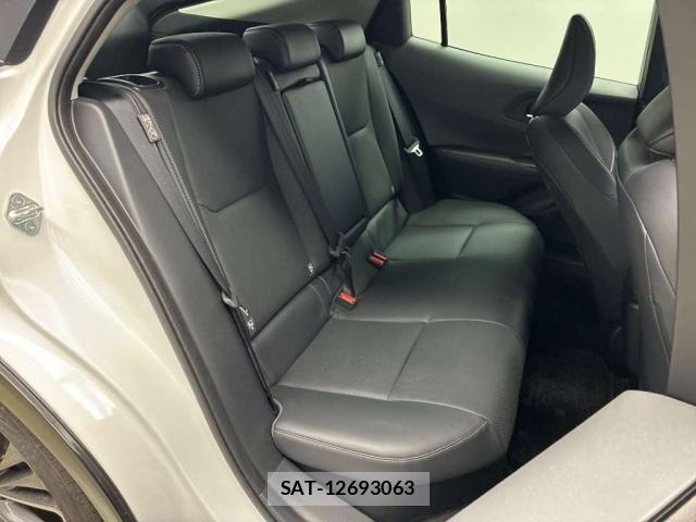 Toyota PRIUS 2024-07 8691527-4