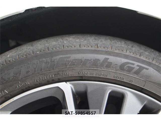 Toyota PRIUS 2023-06 8691630-11