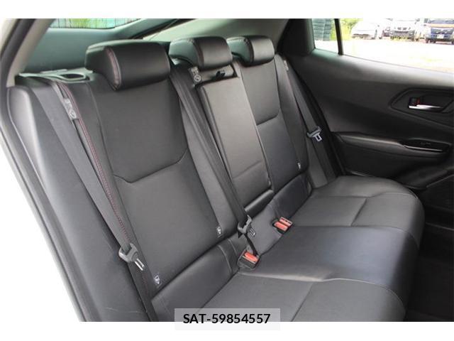 Toyota PRIUS 2023-06 8691630-18