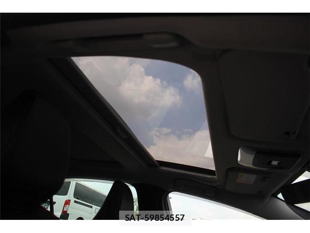 Toyota PRIUS 2023-06 8691630-3