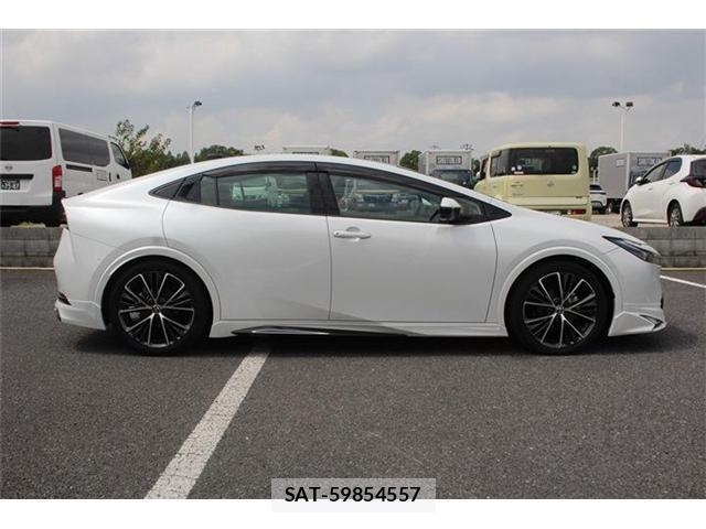 Toyota PRIUS 2023-06 8691630-8