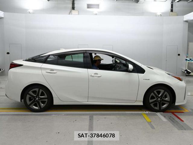 Toyota PRIUS 2019-07 8691669-9