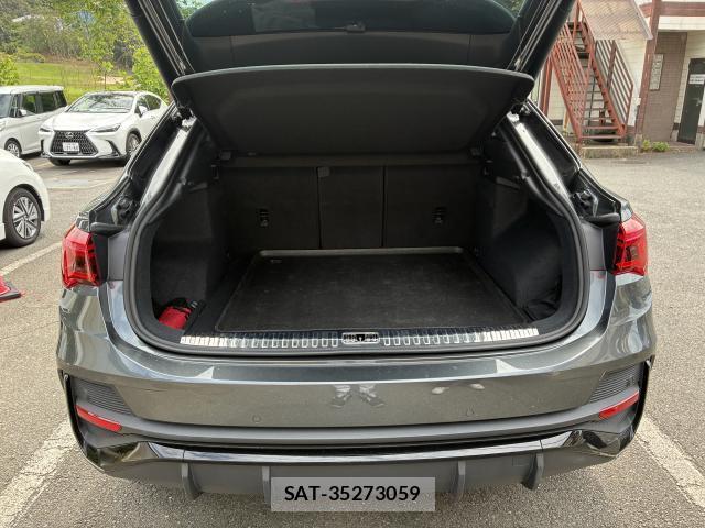 Audi Q3 2023-05 8691102-12