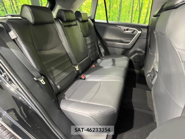 Toyota RAV4 2024-02 8690644-8