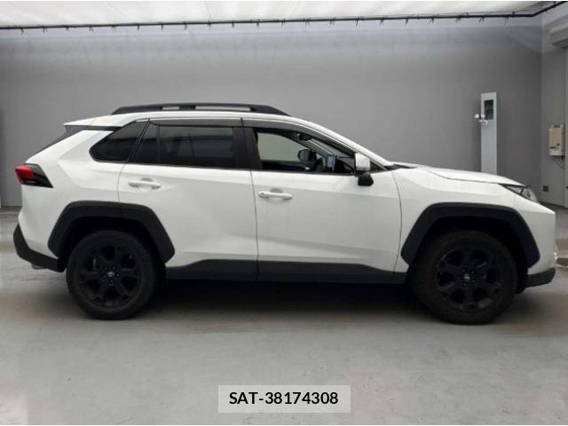 Toyota RAV4 2022-02 8690762-3