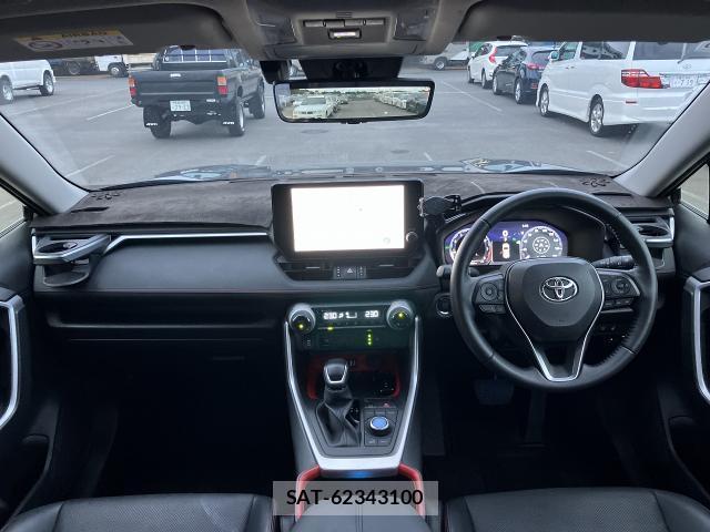 Toyota RAV4 2023-06 8690879-2