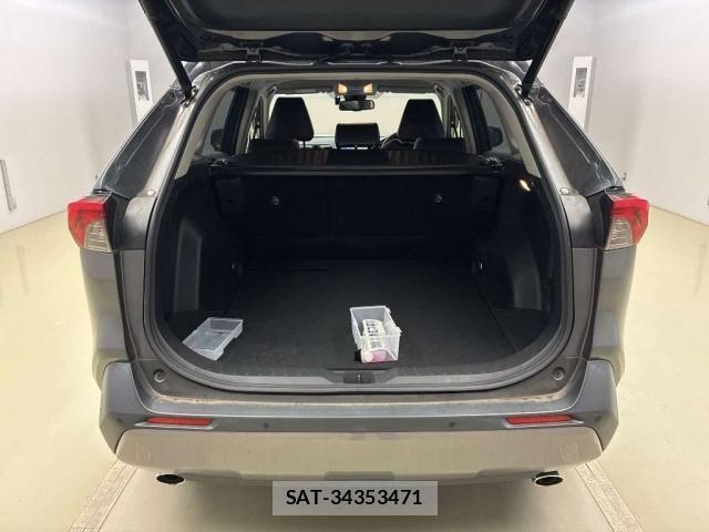 Toyota RAV4 2020-12 8690939-12