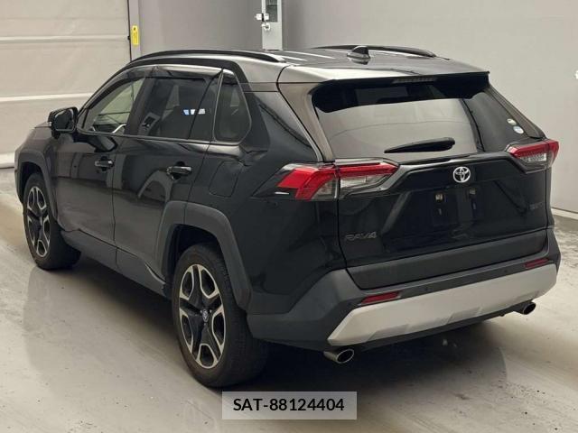Toyota RAV4 2021-03 8691540-1