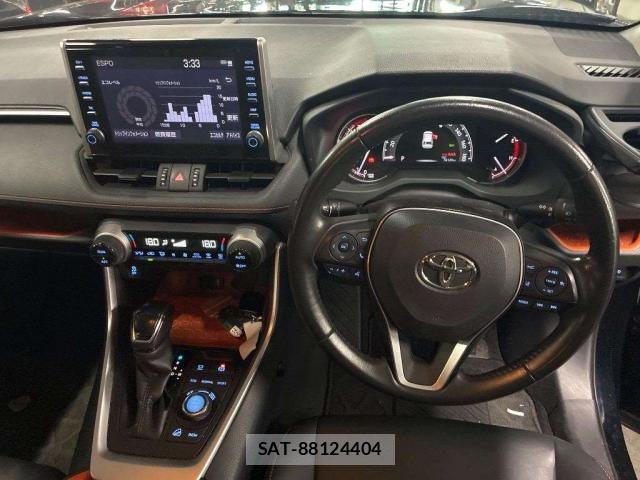 Toyota RAV4 2021-03 8691540-2