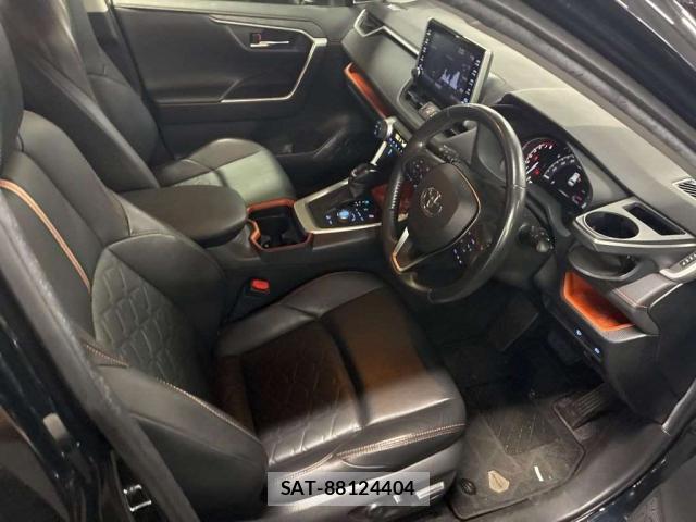 Toyota RAV4 2021-03 8691540-4