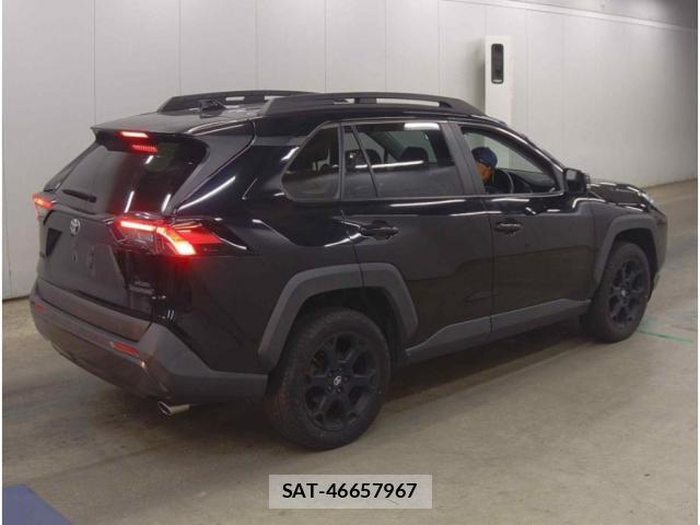 Toyota RAV4 2021-08 8691879-1