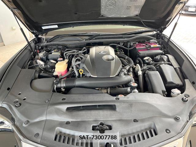 Lexus RC 2017-02 8691777-18