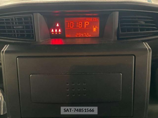 Toyota ROOMY 2021-07 8690718-9