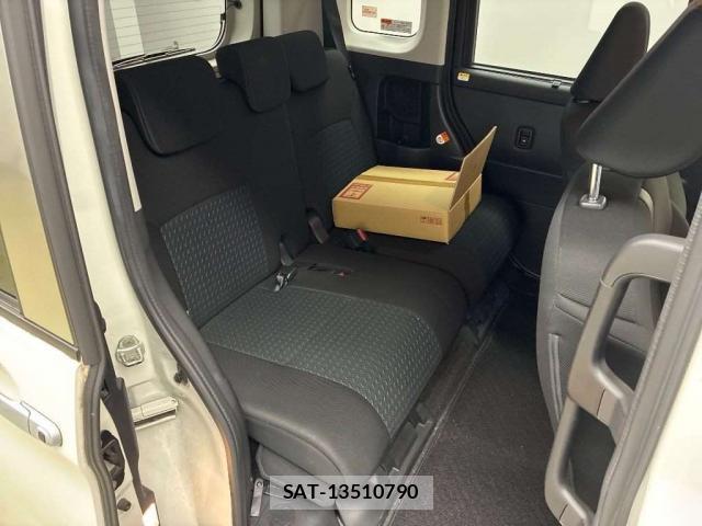 Toyota ROOMY 2021-09 8690719-11