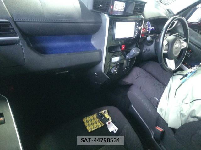 Toyota ROOMY 2019-09 8691881-2