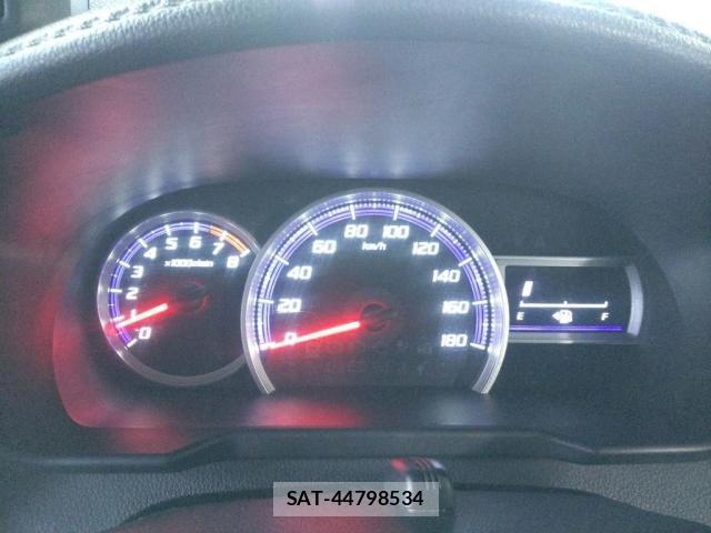 Toyota ROOMY 2019-09 8691881-3