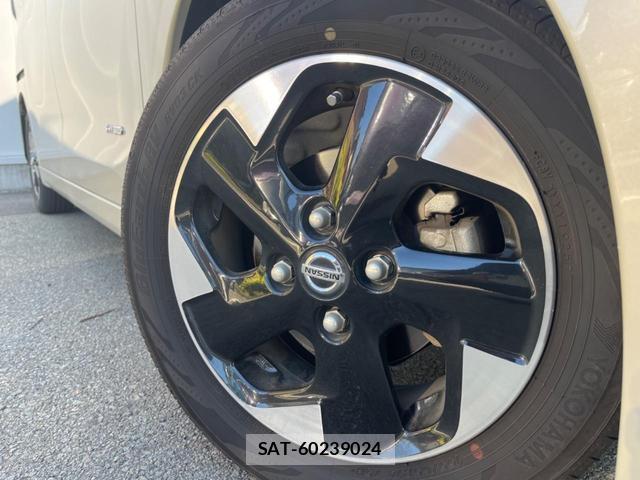 Nissan ROOX 2022-03 8690681-13