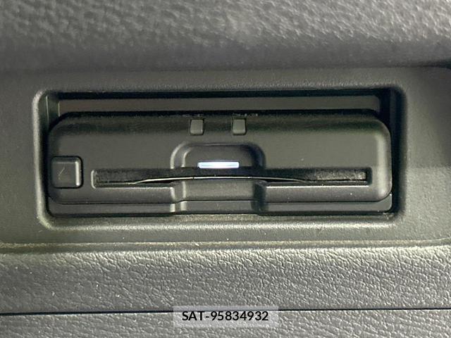 Nissan ROOX 2022-06 8690910-6