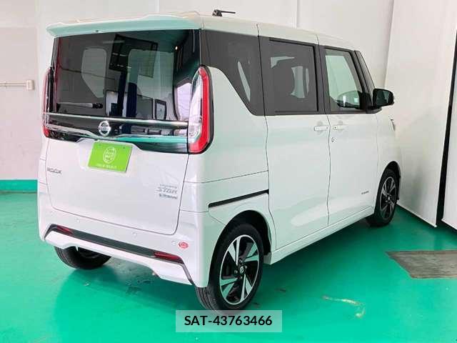 Nissan ROOX 2023-09 8691245-11