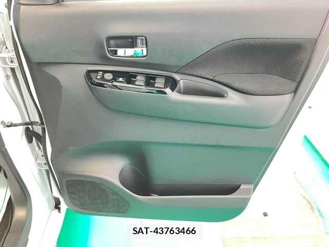 Nissan ROOX 2023-09 8691245-13