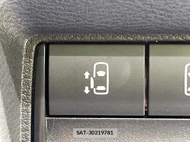 Nissan ROOX 2023-03 8691672-4