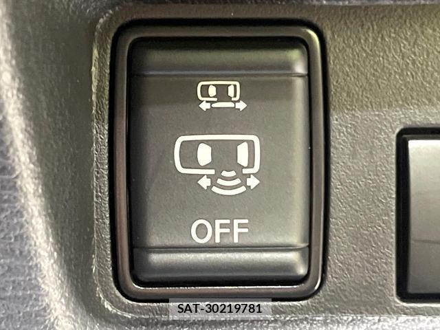 Nissan ROOX 2023-03 8691672-5