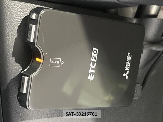 Nissan ROOX 2023-03 8691672-6