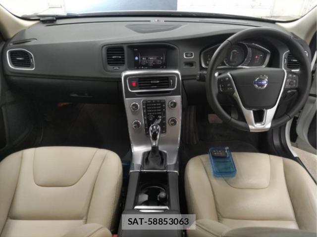 Volvo S60 2017-12 8691898-2