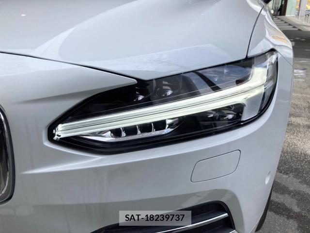 Volvo S90 2017-06 8690339-19