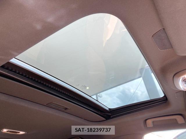 Volvo S90 2017-06 8690339-4