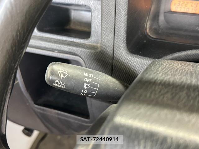 Subaru SAMBAR TRUCK 2012-02 8691588-15
