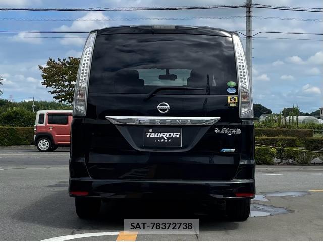 Nissan SERENA 2013-06 8690418-1