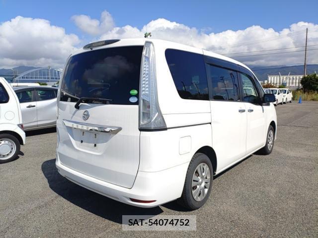 Nissan SERENA 2015-08 8690579-2