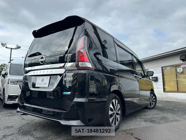 Nissan SERENA 2017-12 8691210-1