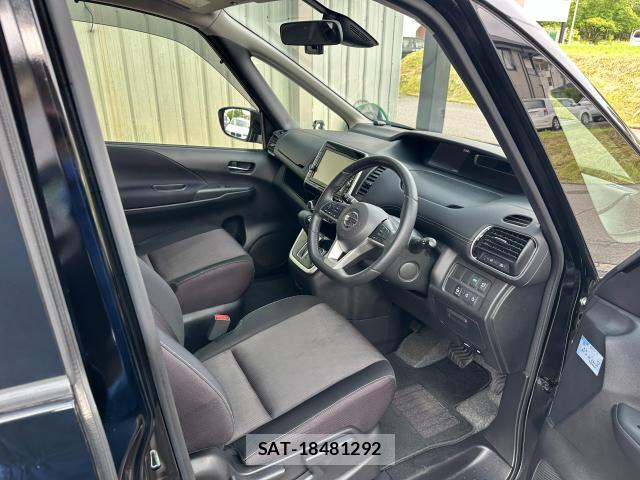 Nissan SERENA 2017-12 8691210-12