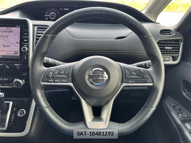 Nissan SERENA 2017-12 8691210-13