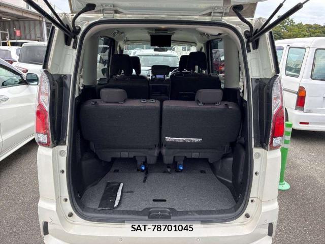 Nissan SERENA 2018-05 8691312-7