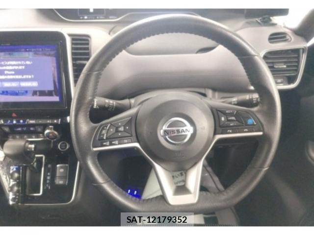 Nissan SERENA 2021-08 8691424-2