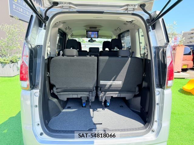 Nissan SERENA 2017-06 8691593-13