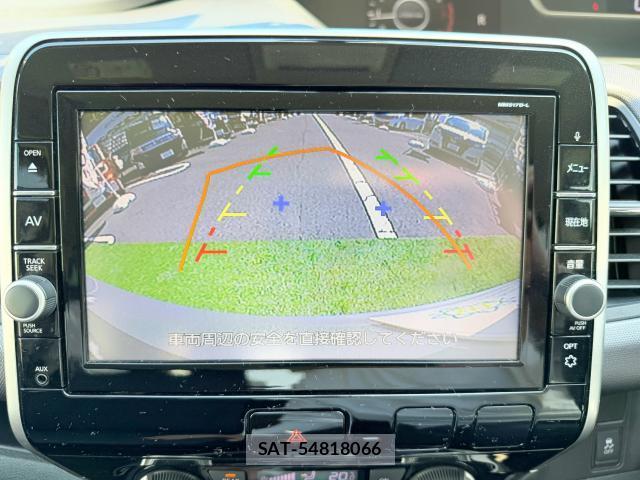 Nissan SERENA 2017-06 8691593-7