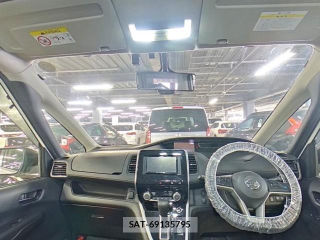 Nissan SERENA 2018-02 8691662-4