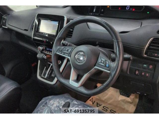 Nissan SERENA 2018-02 8691662-5