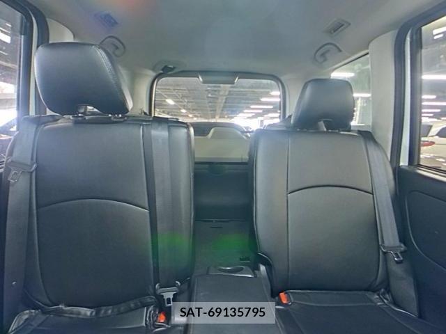 Nissan SERENA 2018-02 8691662-6
