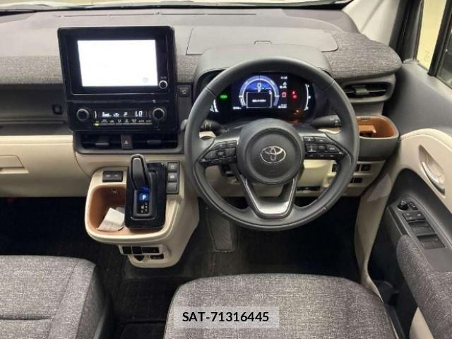 Toyota SIENTA 2023-11 8690758-2