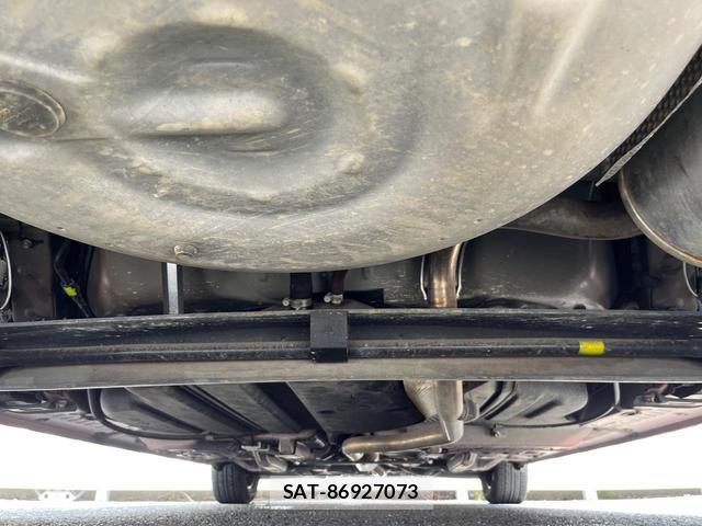 Toyota SIENTA 2017-08 8690775-17